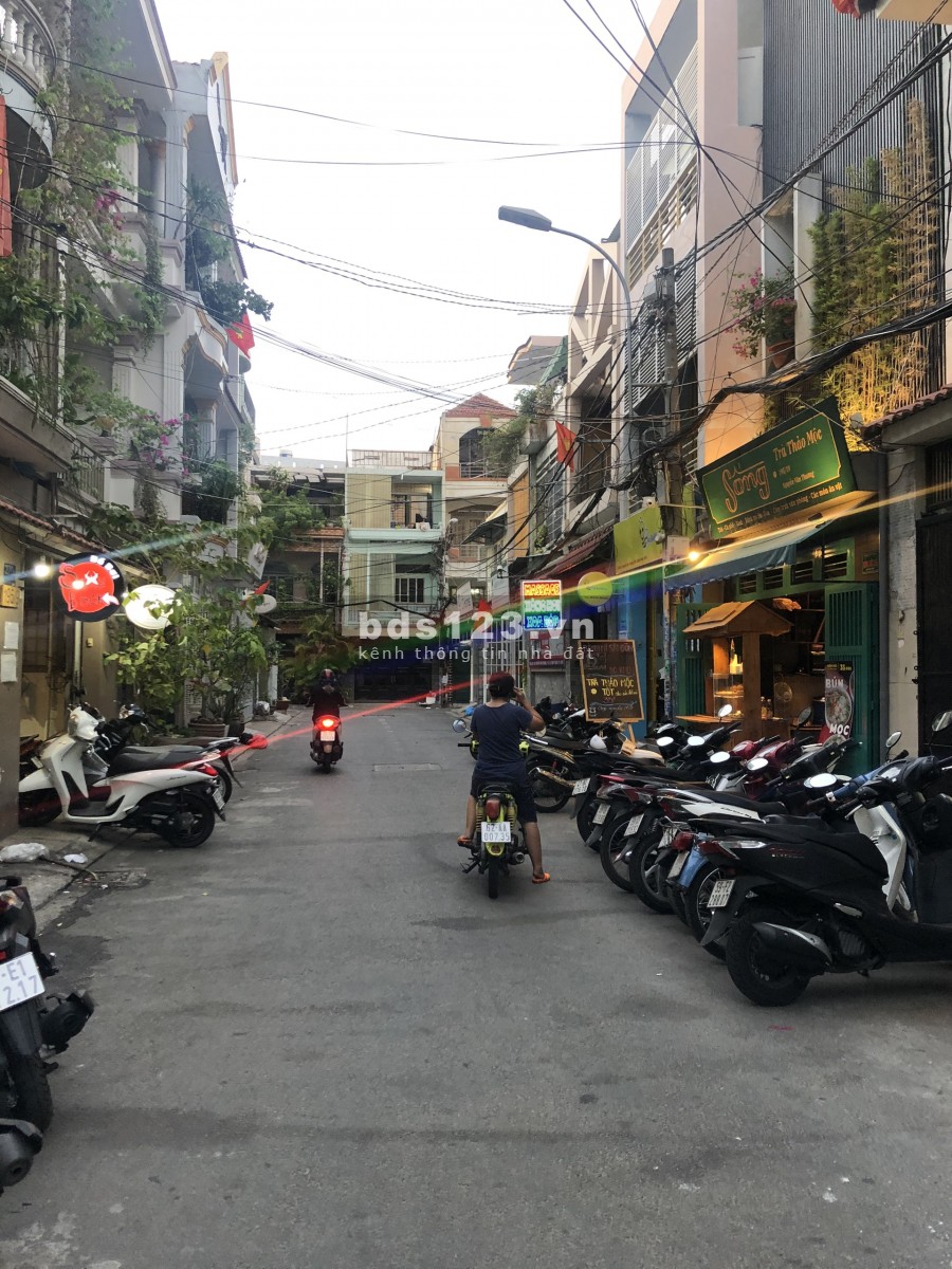 Cho thuê Nhà Mặt Tiền hẻm kinh doanh đường D1: Trệt 2 Lầu