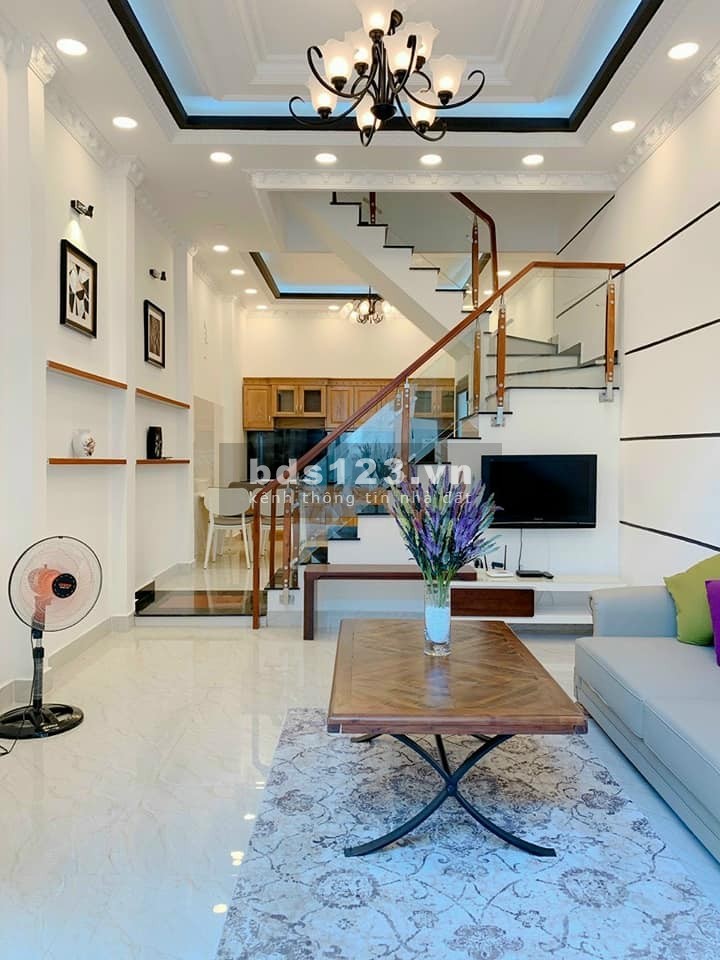 Chỉ 7,5 Tỷ có ngay nhà 4 tầng đúc thật ,Trần Hưng Đạo Quận 1, 45m2 9091336567