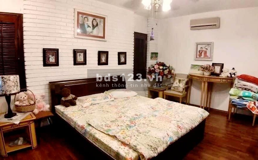 Bán Gấp Nhà hẻm xe hơi 55 m2 Dương Quảng Hàm GV 4tỷ