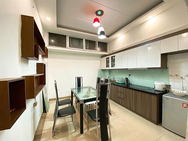 Bán gấp nhà Láng Hạ Ba Đình 5 tầng DT 46m2 giá 4tỷ35