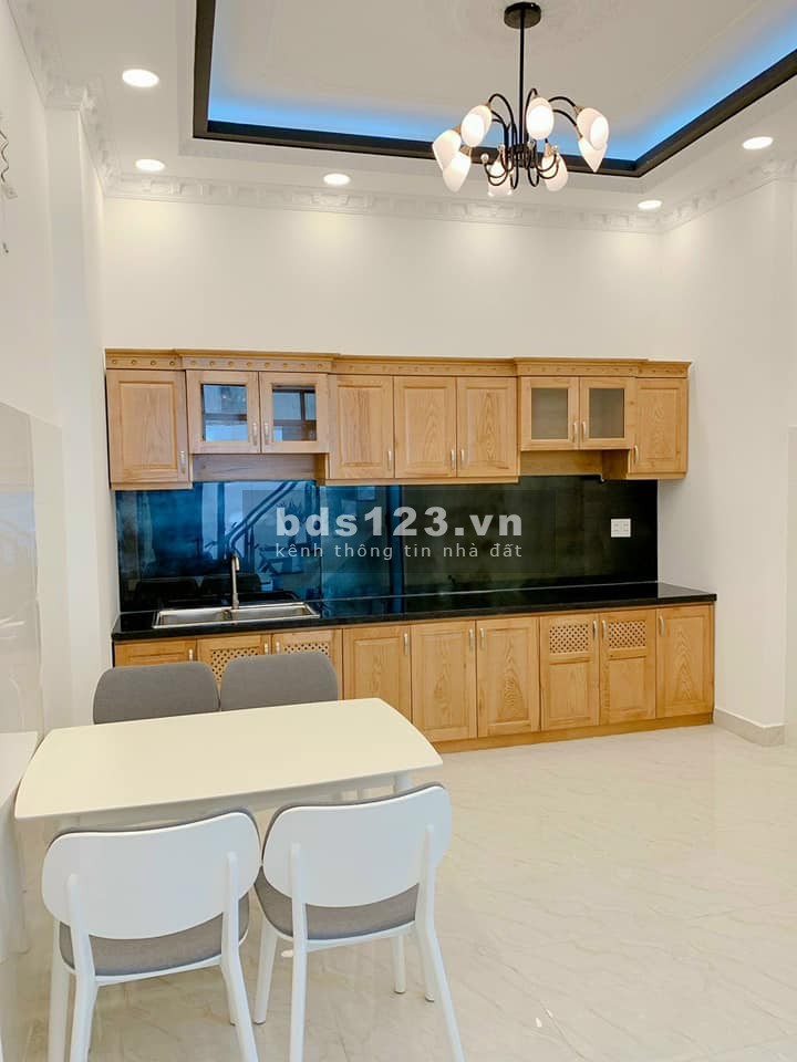 Chỉ 7,5 Tỷ có ngay nhà 4 tầng đúc thật ,Trần Hưng Đạo Quận 1, 45m2 9091336567