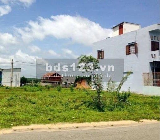 Bán đất bình chánh quốc lộ 50 cần tiền gấp tôi bán 2 lô đất giá rẻ ,ngay khu dân cư đông đúc và khu công nghiệp