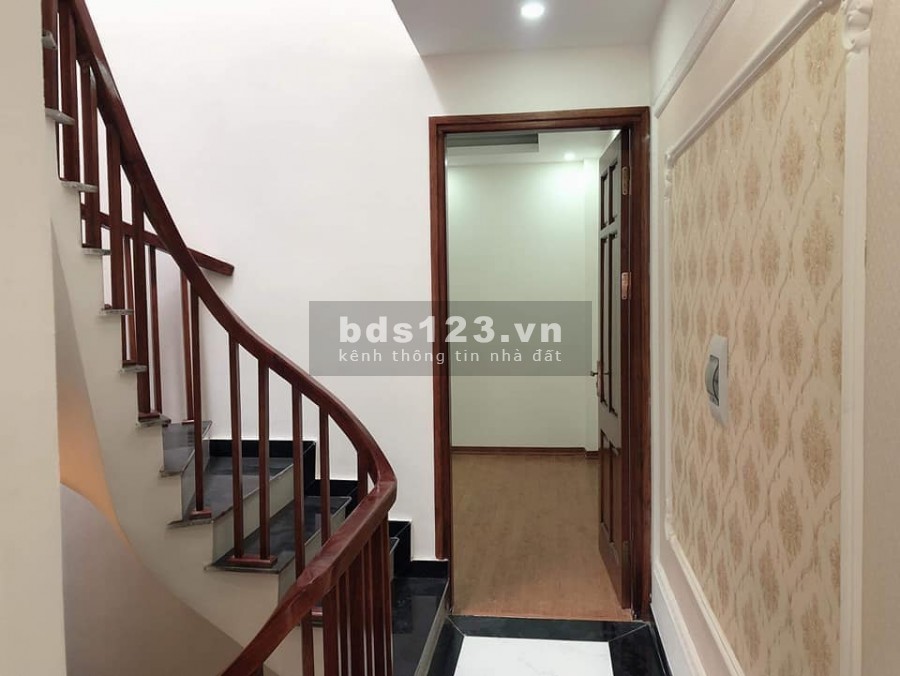 SỐC NẶNG, LÔ GÓC, NHÀ ĐẸP, VALI Ở NGAY, VĨNH HƯNG, 32M, 5 TẦNG, GIÁ 2.65 TỶ