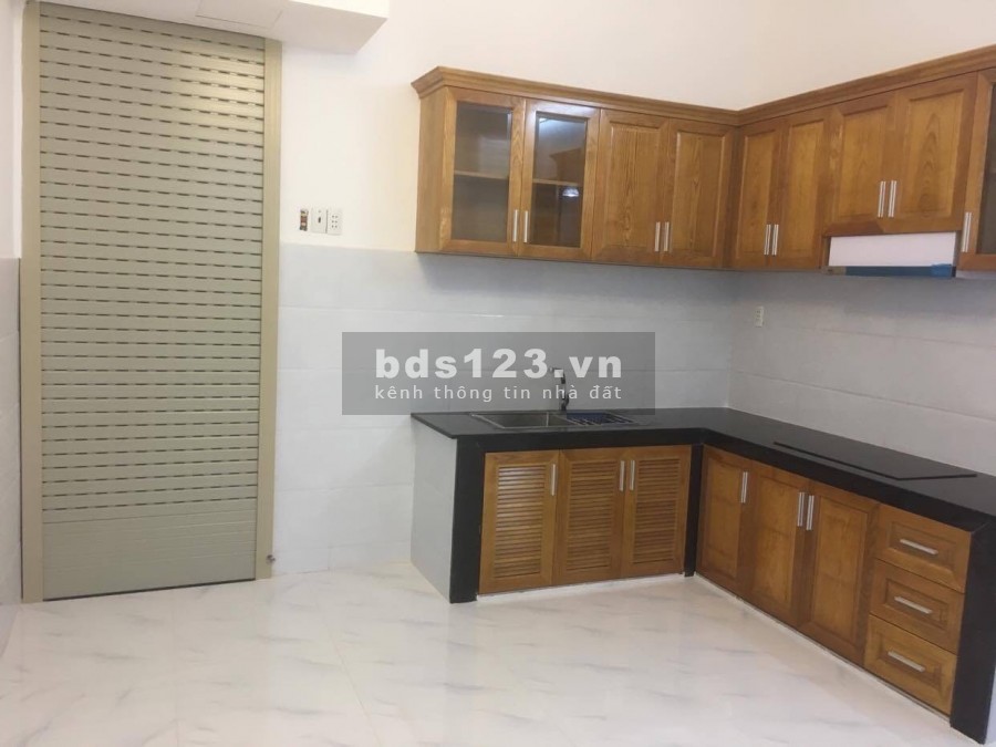Nhà 40m2 (4x10), 3PN, Cách Mạng Tháng Tám, Quận 3, Giá 5 tỷ