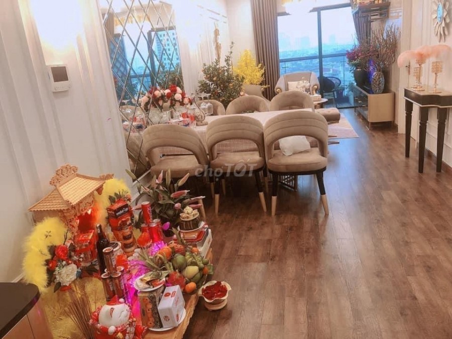 Cần cho thuê lại 1 phòng ngủ nhỏ ở chung cư Gold Season s2 - 47 nguyễn tuân