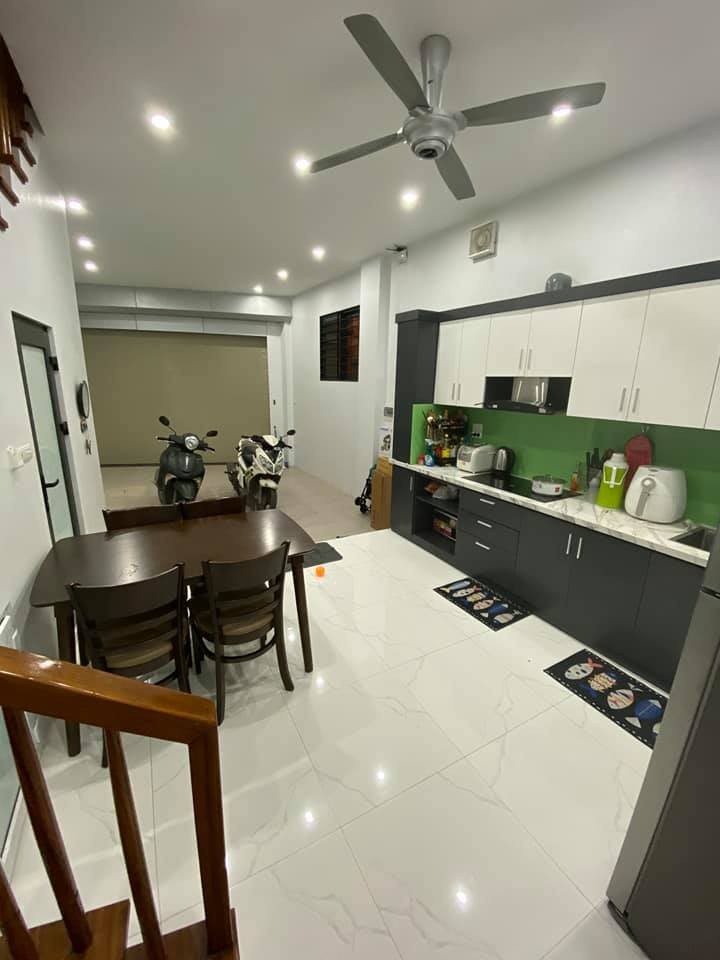 Cực Hiếm! Bán nhà Hoàng Đạo Thành Gara ô tô, Full nội thất giá chỉ 7 tỷ