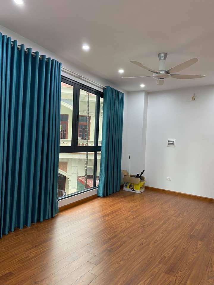 Cực Hiếm! Bán nhà Hoàng Đạo Thành Gara ô tô, Full nội thất giá chỉ 7 tỷ