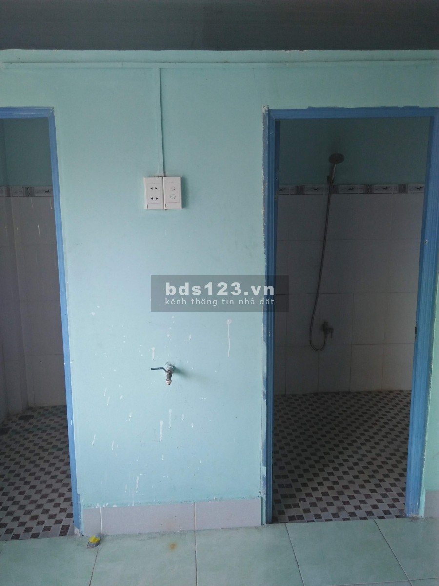 Tôi chính chủ cần bán nhà cấp 4, 72m2, 2 mặt tiền ở ấp 3 phước kiển, nhà bè đối diện đường trần thị Liền, khu làng đại học B.