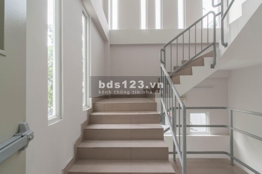 Bán Gấp Nhà Phố Vũ Phạm Hàm, 7 tầng 120m2 KDLN Cao giá chỉ 45 tỷ