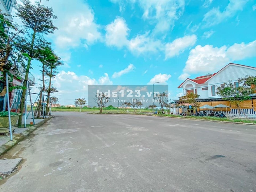 Hàng Hiếm! Bán Lô Đất Đẹp Đường 2 Làn Khu D Huế Green Giá Chỉ 22Tr/m2