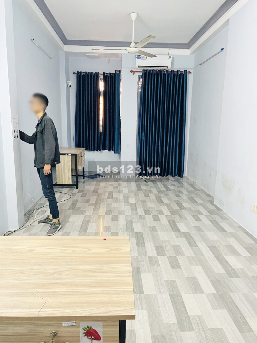Bán nhà đẹp 3 lầu mặt tiền đường Nguyễn Đức Ngữ Phường 4 Quận 8