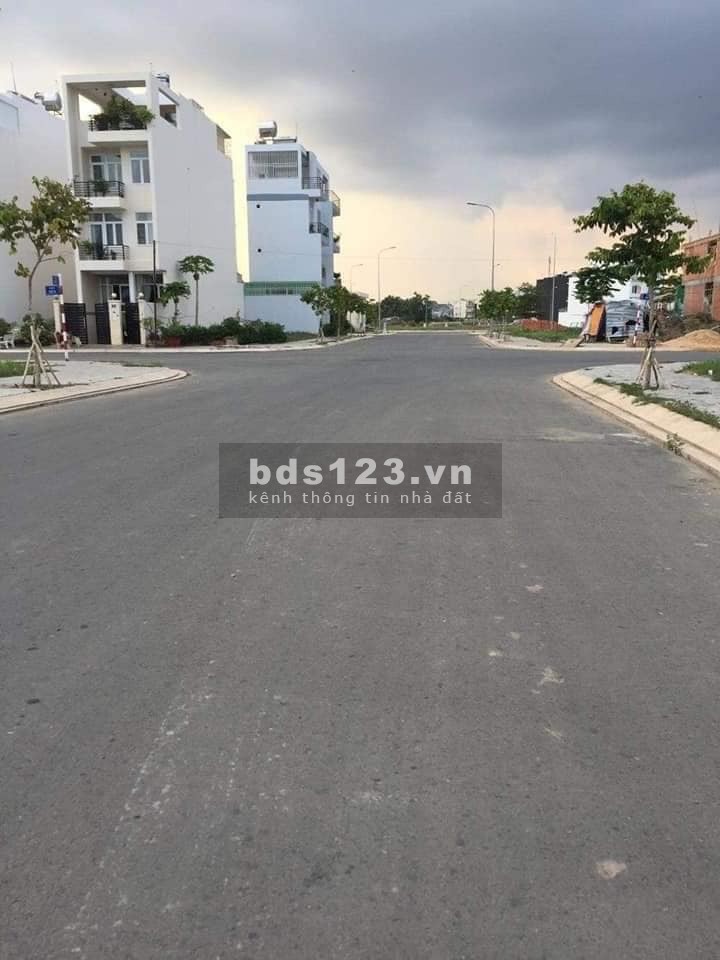 Đất nền Bình Chánh, đang rất hot, cơ hội đầu tư sinh lời cho nhà đầu tư, giá chỉ 1,2 tỷ/ nền 80m2.