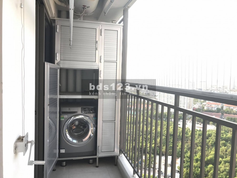 Cho thuê căn hộ 3PN đầy đủ nội thất Nội thất đẹp Nhà đẹp Tầng cao