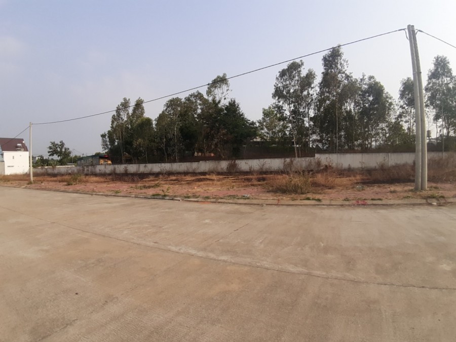 Đất nền sổ sẵn phường trần hưng đạo. TP KONTUM.