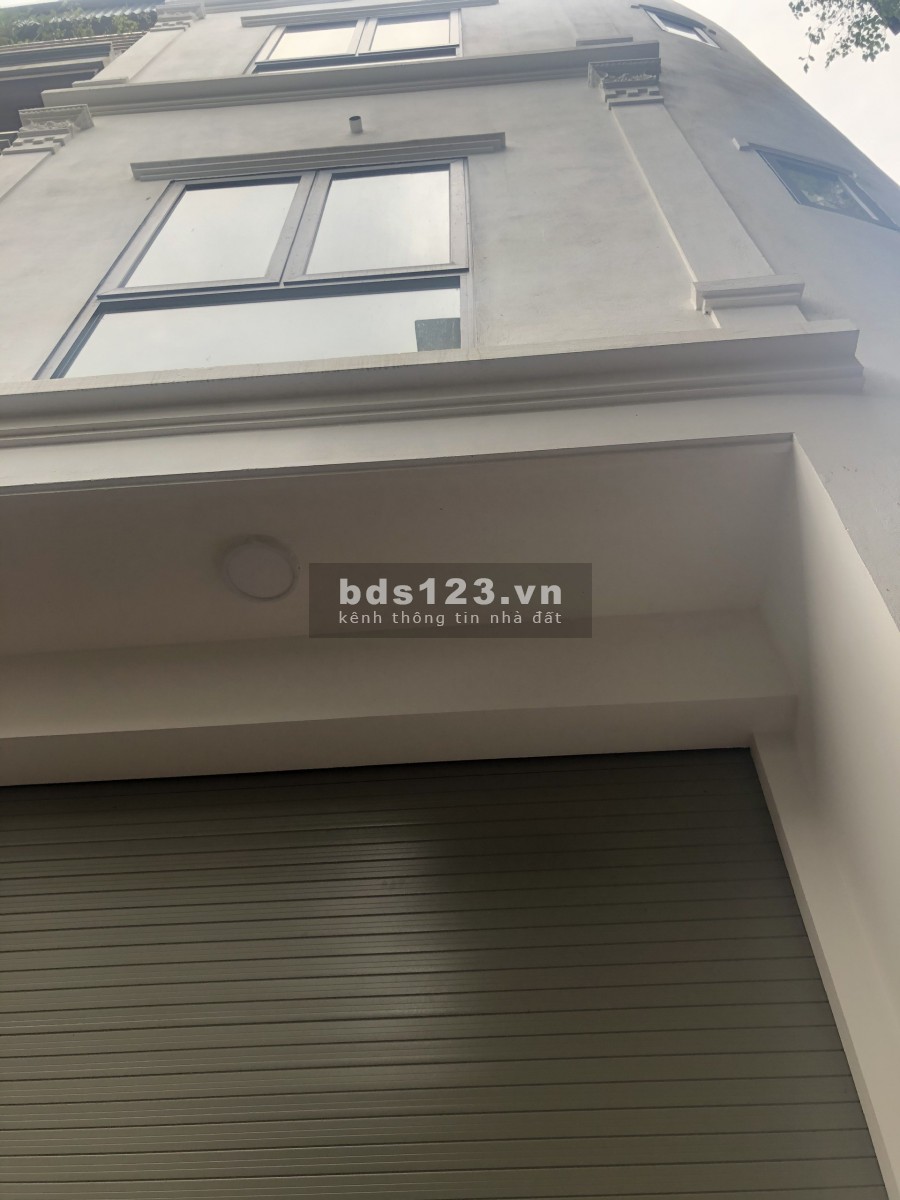 BÁN NHÀ CHÂN CẦU NHẬT TÂN DT 35m, 3T,MT 4m, ĐẦU TƯ CHO THUÊ, chi 2.85tỷ