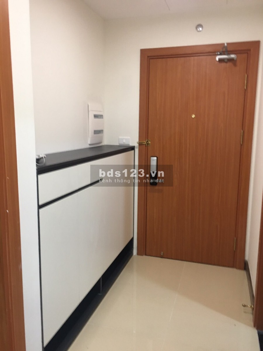 Gấp! Bán nhanh căn hộ CCCC Goldmark City 78m2, 2PN, 2VS với giá 2.35 tỷ(bao phí).