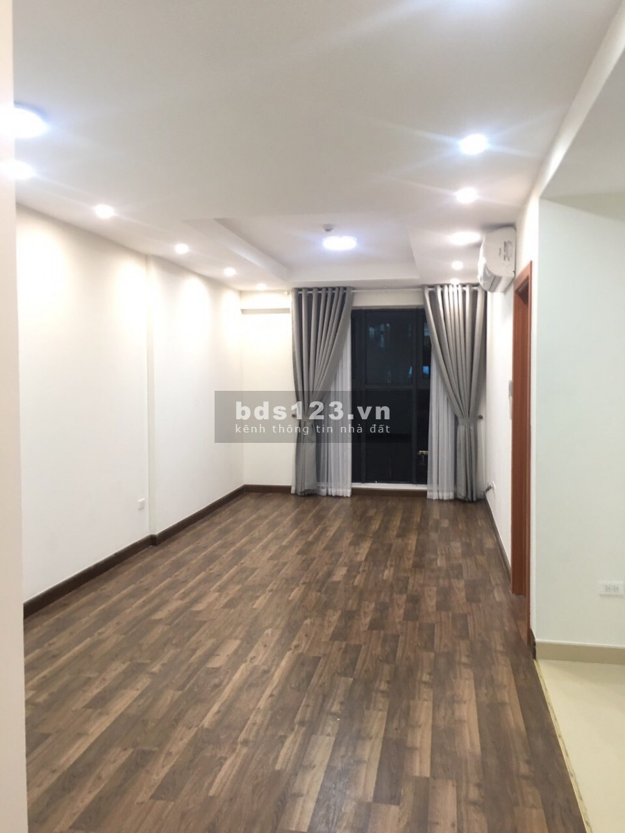 Gấp! Bán nhanh căn hộ CCCC Goldmark City 78m2, 2PN, 2VS với giá 2.35 tỷ(bao phí).