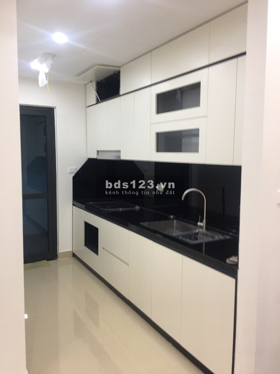 Gấp! Bán nhanh căn hộ CCCC Goldmark City 78m2, 2PN, 2VS với giá 2.35 tỷ(bao phí).