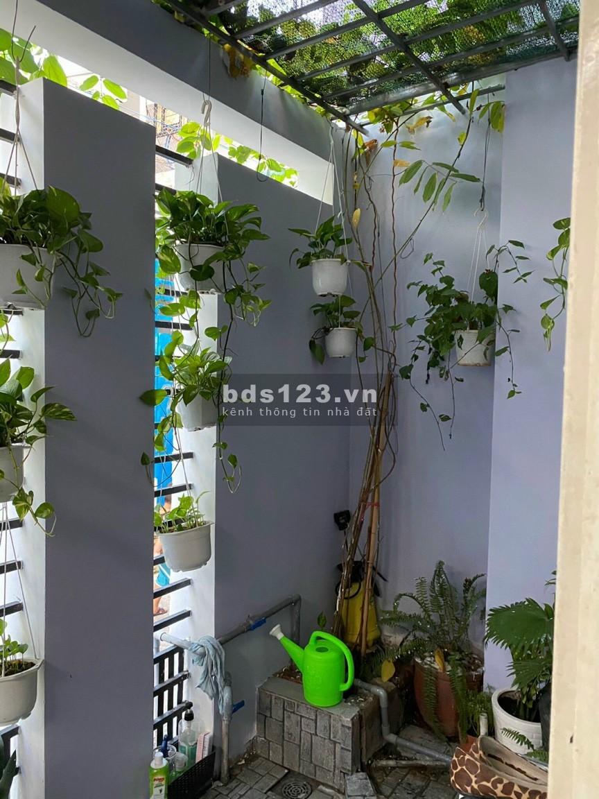Vỡ nợ bán nhà mặt tiền 1 trệt 1 lầu, sân thượng, có sân ô tô, TT Thuận An, ngân hàng hổ trợ