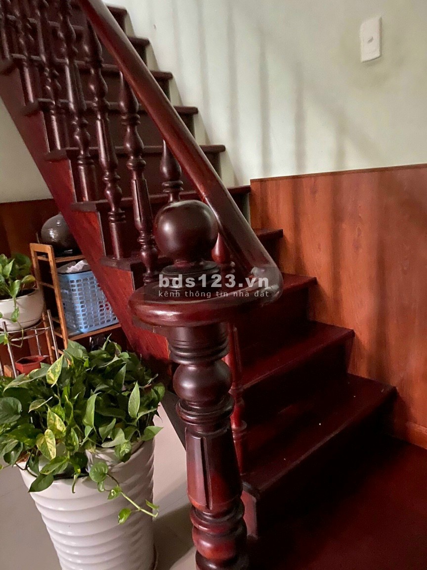 Vỡ nợ bán nhà mặt tiền 1 trệt 1 lầu, sân thượng, có sân ô tô, TT Thuận An, ngân hàng hổ trợ