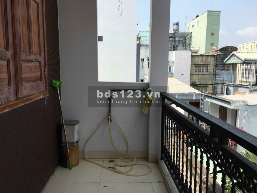 Bán nhà 4m đường Tô Hiến Thành, Q10, gần mặt tiền hẻm 163 DT 4.1x10m, nhà 2 lầu giá 4.2 tỷ