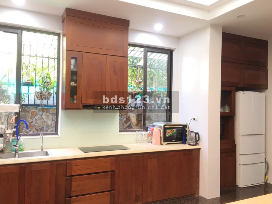 Bán nhà đẹp PL ô tô tránh 4 tầng x 72m2 ngõ 102 Xuân La giá 14,5 tỷ. LH 0912442669