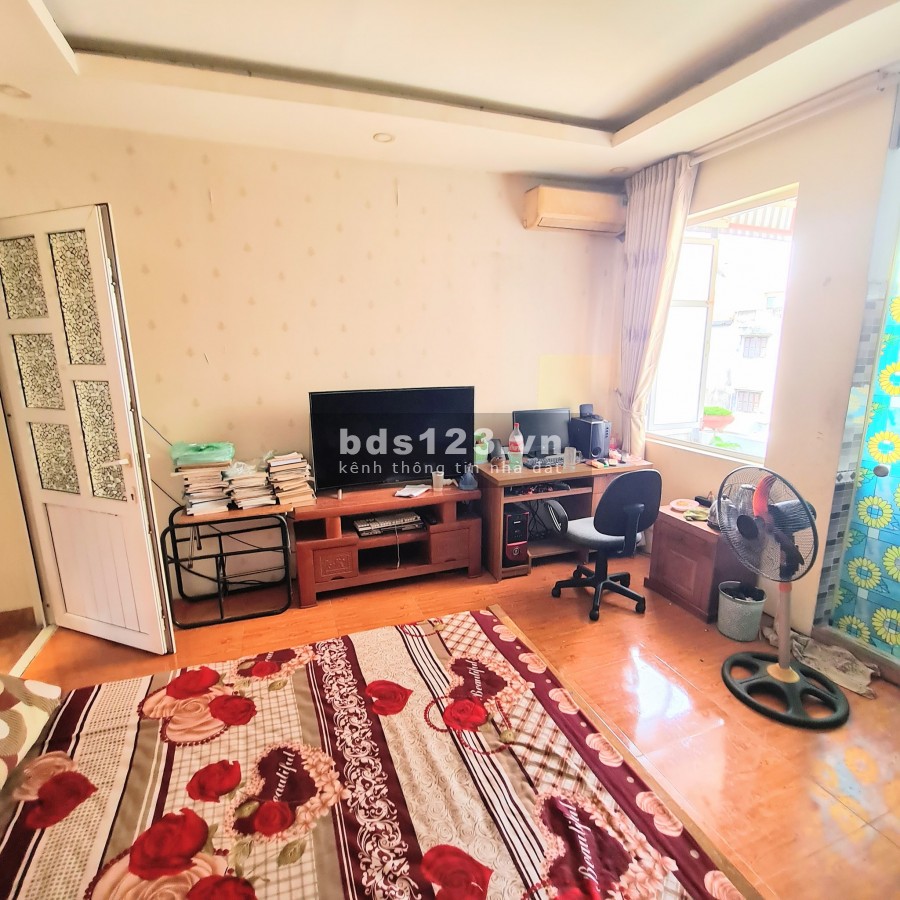 4 Tỉ 9 là Quá Rẻ Cho 1 Căn Nhà 81m2 , 4 tầng , Mt : 4,8m ở An Dương Vương