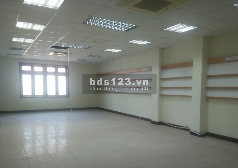 Cho thuê nhà mặt phố Giảng Võ Ba Đình diện tích mỗi sàn 70 m2 x 6 tầng, Mặt tiền 5m, có hầm để xe