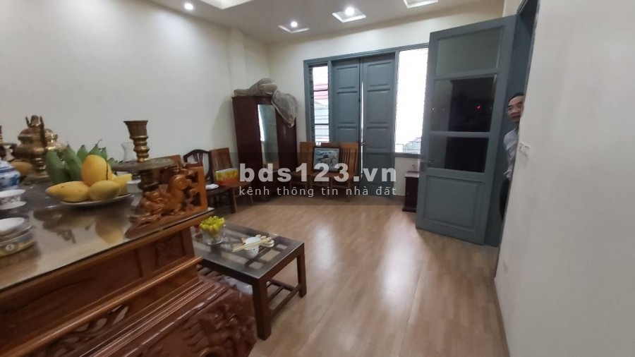 Gấp! Bán nhà đẹp phố Tây Sơn 42m2 mặt tiền 4m ngõ 3 gác