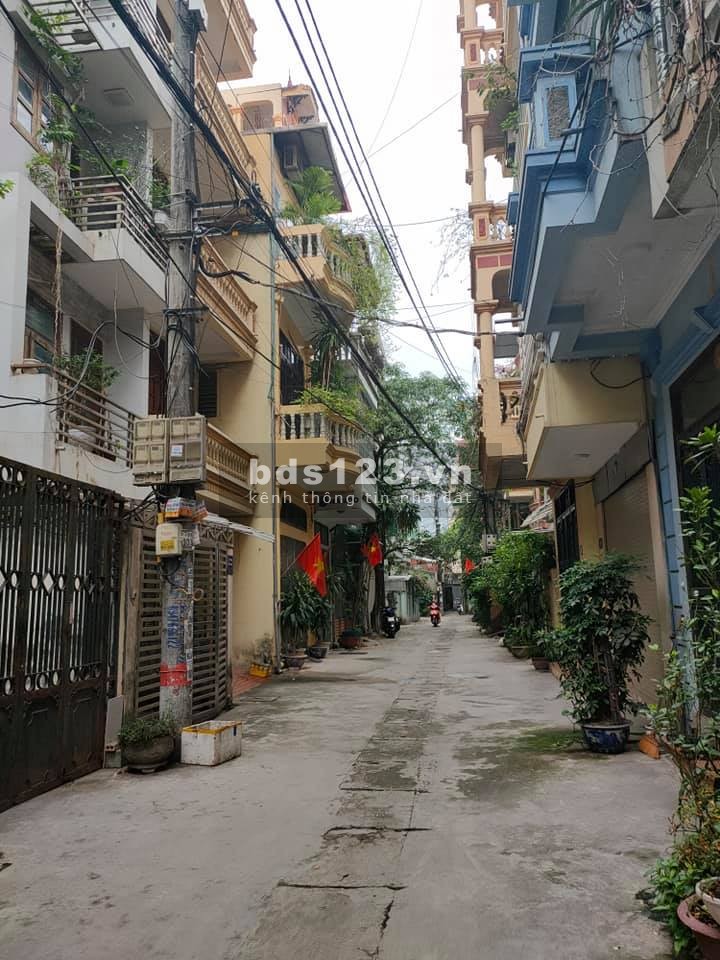 Bán đất: Vuông đét, nở hậu Giải Phóng, Hoàng Mai 59m2, mt 4.9m, giá 3.15 tỷ
