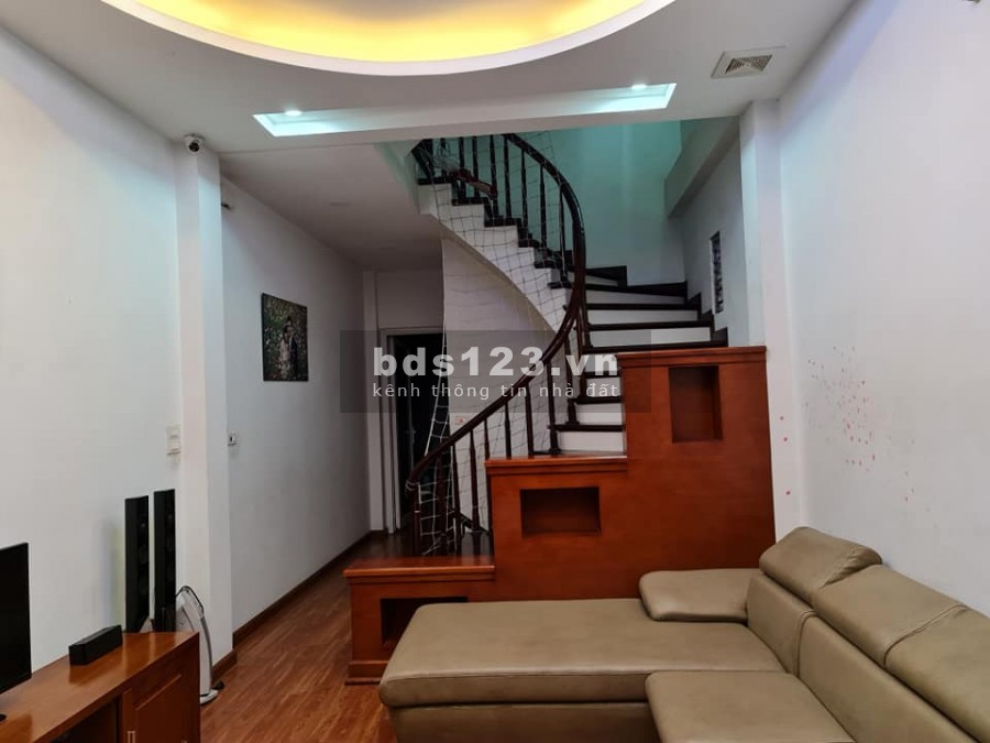 Nhà mới Quận Ba Đình 5 Tầng, diện tích 53 m2, đầy đủ tiện ích ngập tràn.