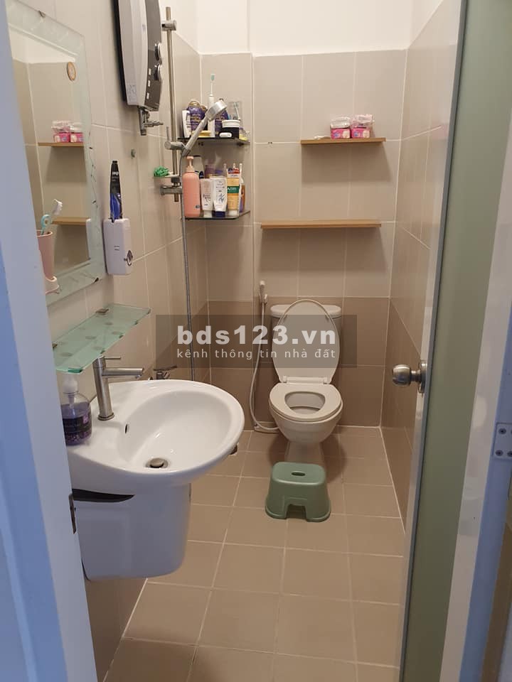 Nhà đẹp chỉ dưới 5 tỉ. Phạm Văn Chiêu Gò Vấp. 4 tầng. 48m2. Xe hơi vào nhà hẻm 5 m. 4.8 tỷ.