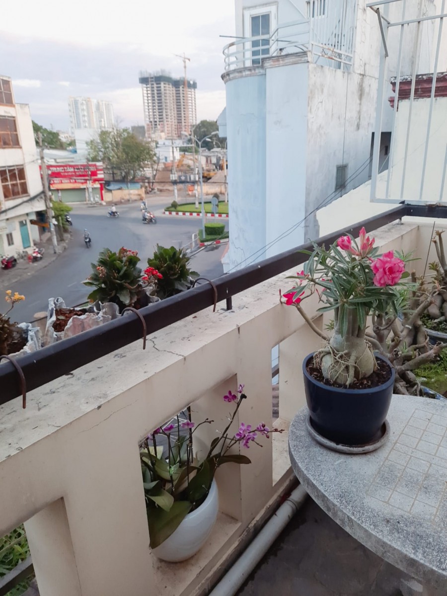 Bán gấp nhà mặt tiền Chu Văn An, Bình Thạnh, nhà đẹp giá tốt, 50m2, 2 tầng, 3PN + 2WC.