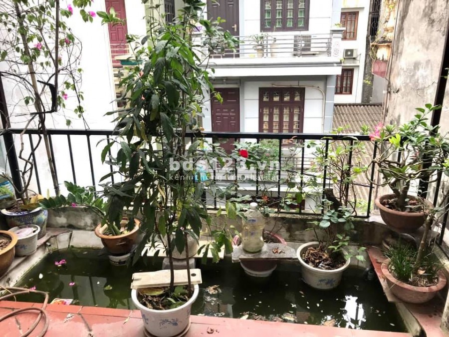 Chủ bán gấp nhà Lý Sơn,Long Biên 74m2, phân lô đẹp, chỉ 5.85 tỷ,về ở luôn.