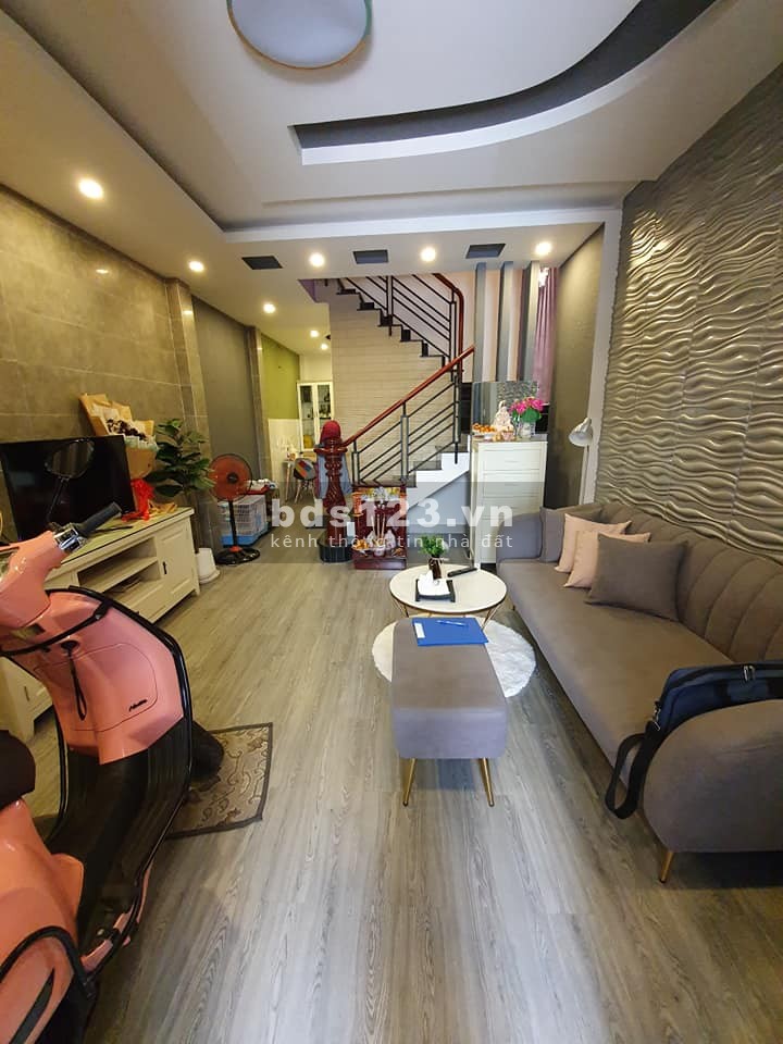 Nhà đẹp chỉ dưới 5 tỉ. Phạm Văn Chiêu Gò Vấp. 4 tầng. 48m2. Xe hơi vào nhà hẻm 5 m. 4.8 tỷ.