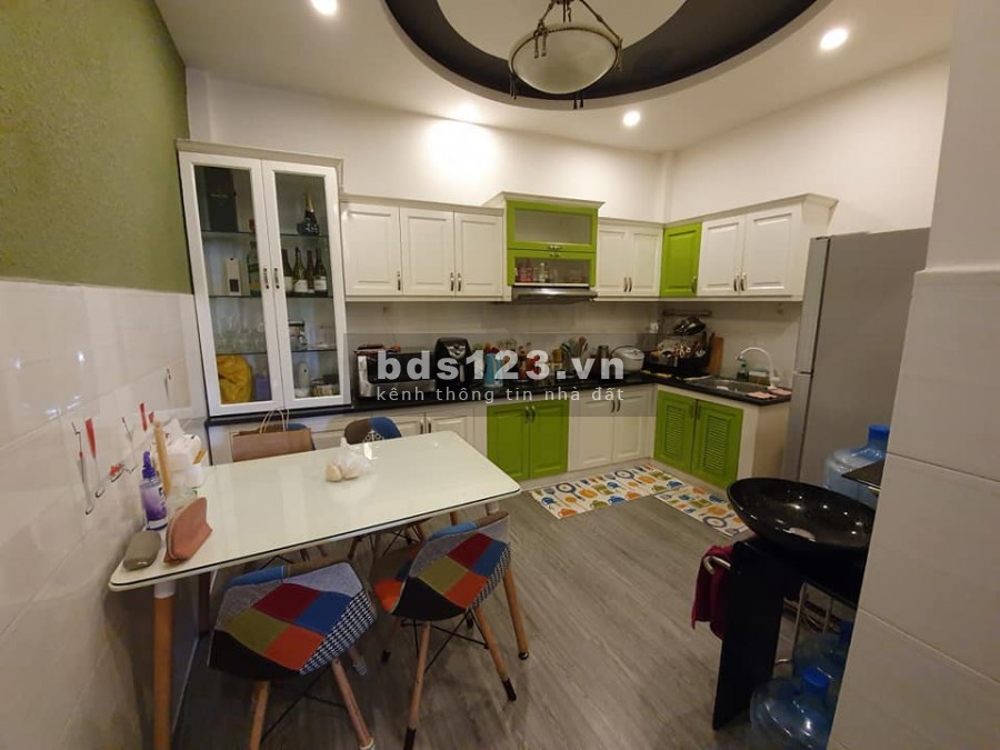 Nhà đẹp chỉ dưới 5 tỉ. Phạm Văn Chiêu Gò Vấp. 4 tầng. 48m2. Xe hơi vào nhà hẻm 5 m. 4.8 tỷ.