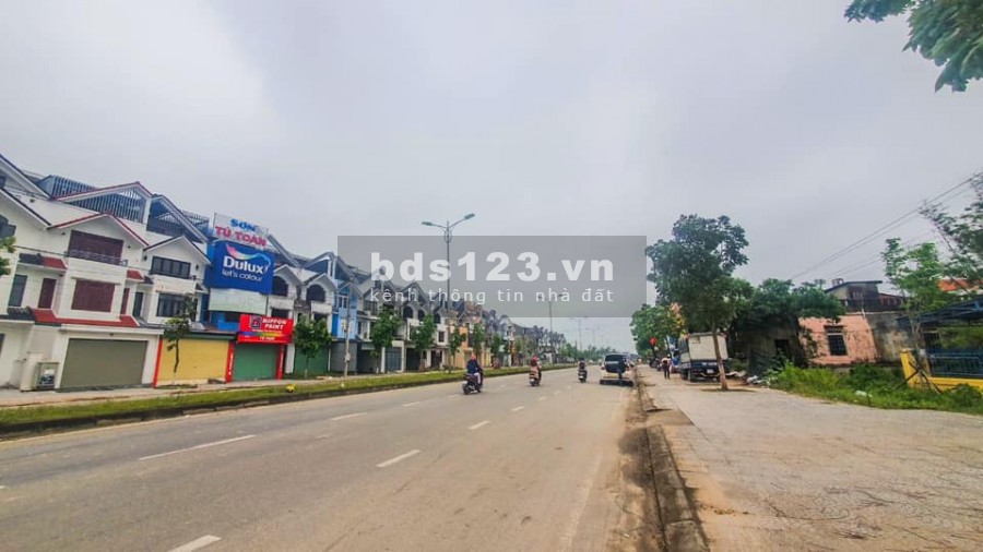 BÁN GẤP LÔ ĐẤT XÓM 2 DƯỠNG MONG GIÁ CHỈ 13 TRIỆU/M2. S=116 M2. LH 0702_788_074