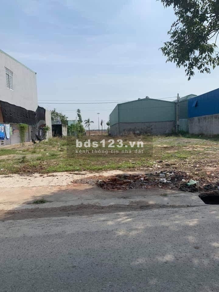 Bán Đất 400m2 tại Thị Trấn Cần Đước , Long An