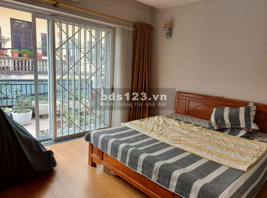 Gần Aeon Mall Long Biên - Gara ô tô - Nhà lô góc 60m2xMT5m hơn 5 tỷ. LH: 0977.611.089