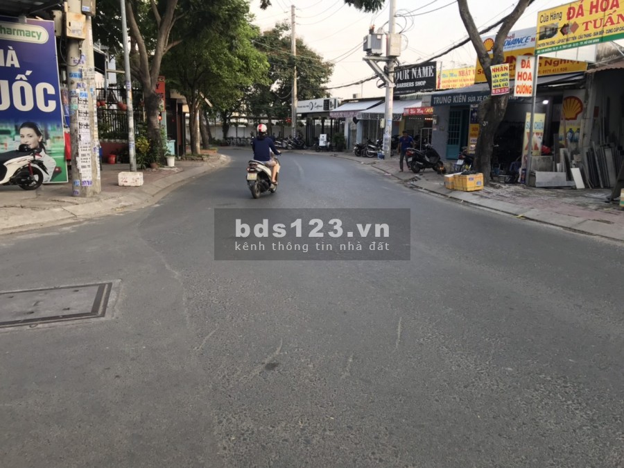Chính chủ cấn bán lô đất thổ cư rất đẹp mặt tiền đường TA35 P Thới An Q12