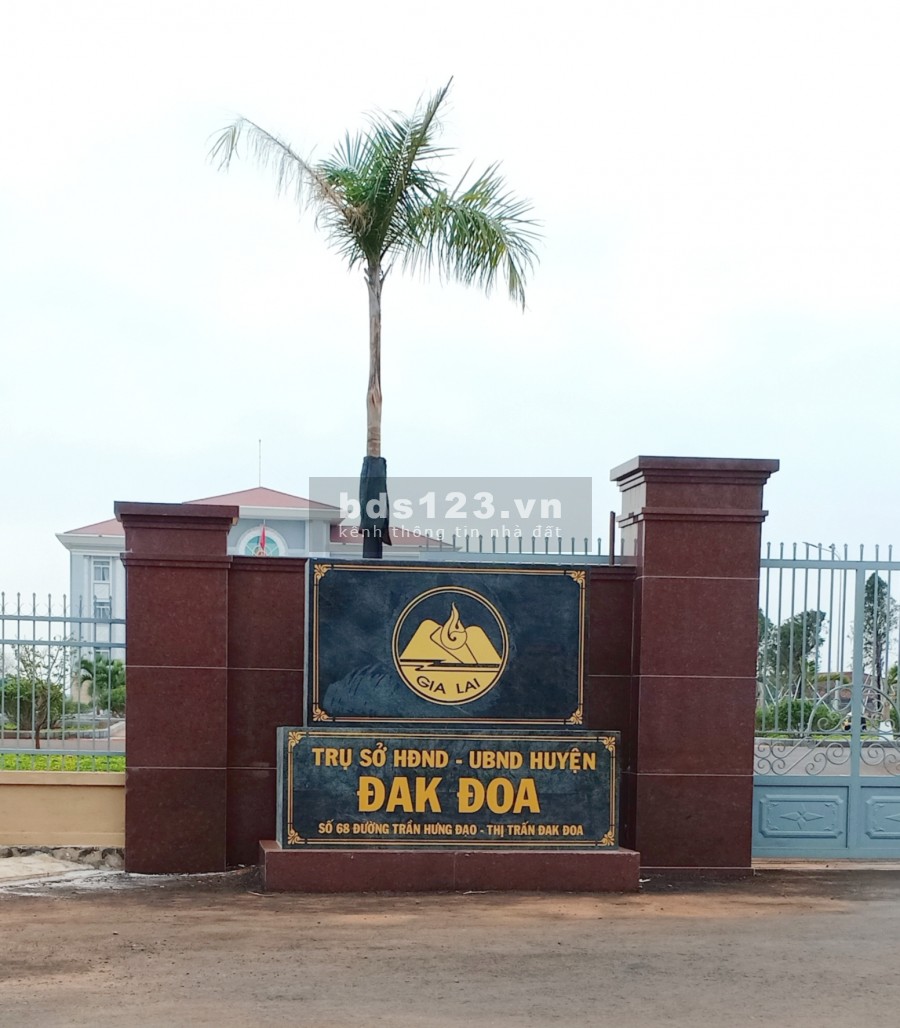 ĐẤT NỀN HUYỆN ĐĂK ĐOA TẠI UBND