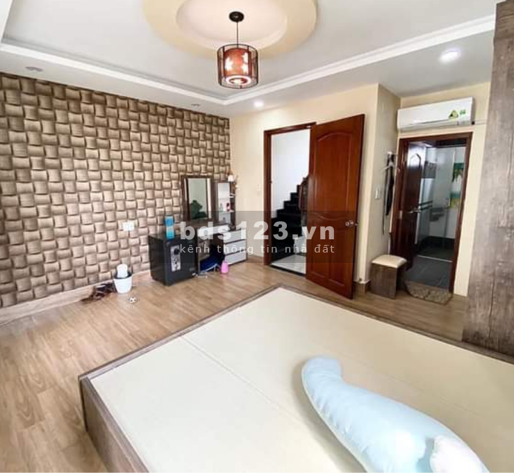 Bán Nhà 5 tầng HXH Thống Nhất, P.11, GV 52m2(5x10 Nở Hậu) 5.8 tỷ TL