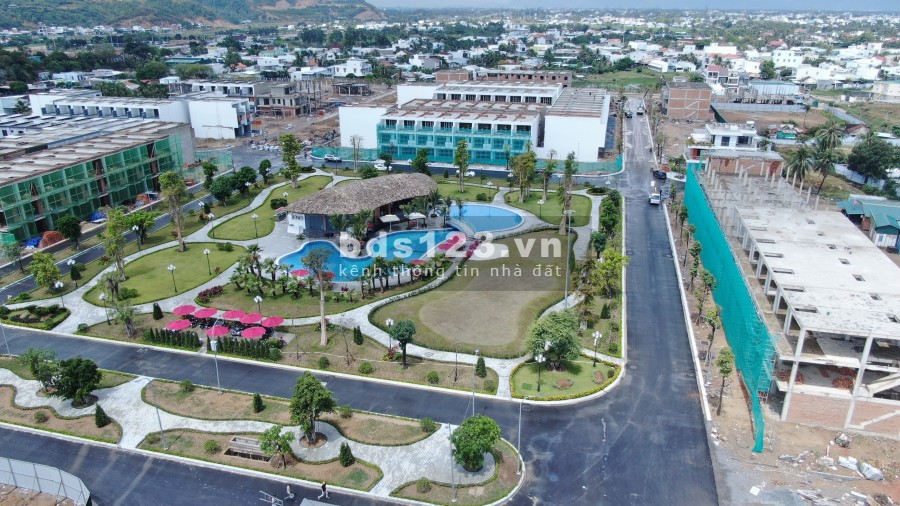 Bán nhà phố KĐT mỹ gia- LK lô góc