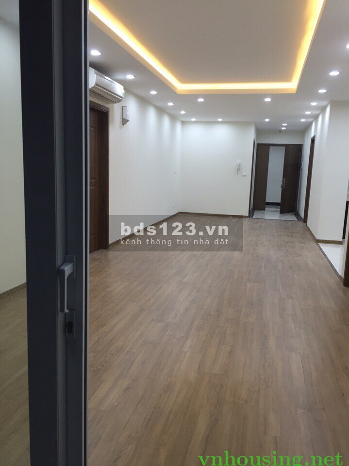 CĂN HỘ GIÁ RẺ! CHO THUÊ NHANH CĂN HỘ 51 QUAN NHÂN 105M 3 NGỦ, ĐỒ CƠ BẢN. GIÁ 11,5TR LH : 0903296691