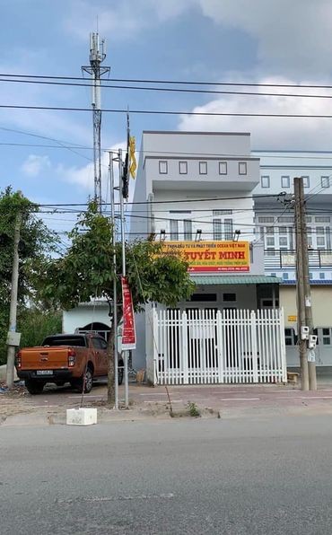Chính chủ cho thuê nhà 1trệt 1 lầu mặt tiền đường Ninh Bình - Bạc Liêu KDC Phường 2