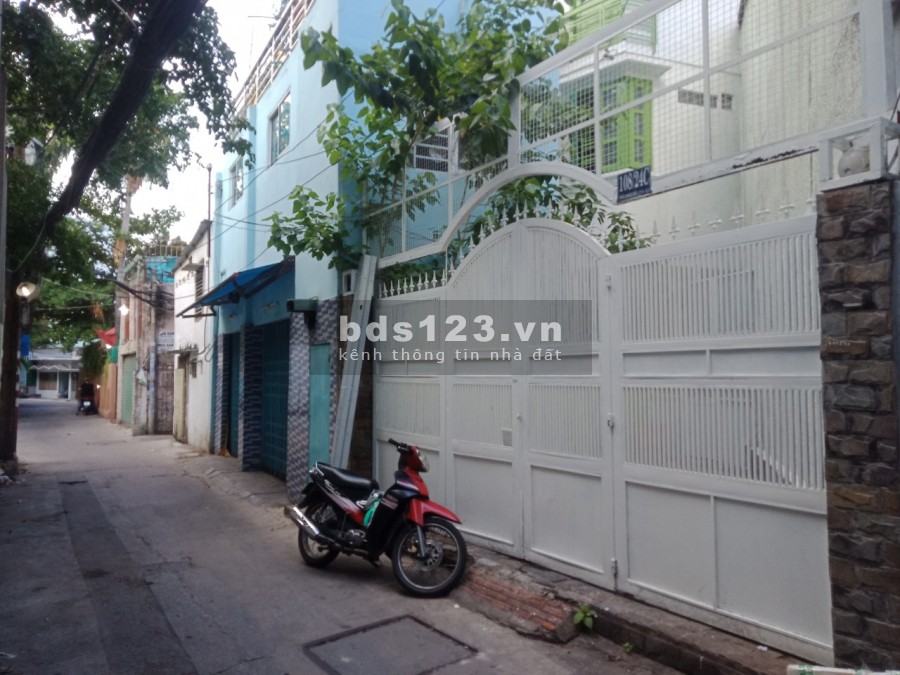 Phòng sạch sẽ mát mẻ, giờ giấc tự do ngay Trần Quang Diệu