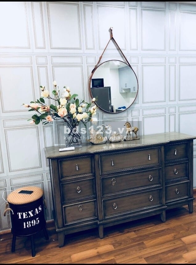 Gia đình tôi bán gấp căn hộ 2PN 78m, ở Goldmark city, giá 2.35 tỷ bao phí, full nt.