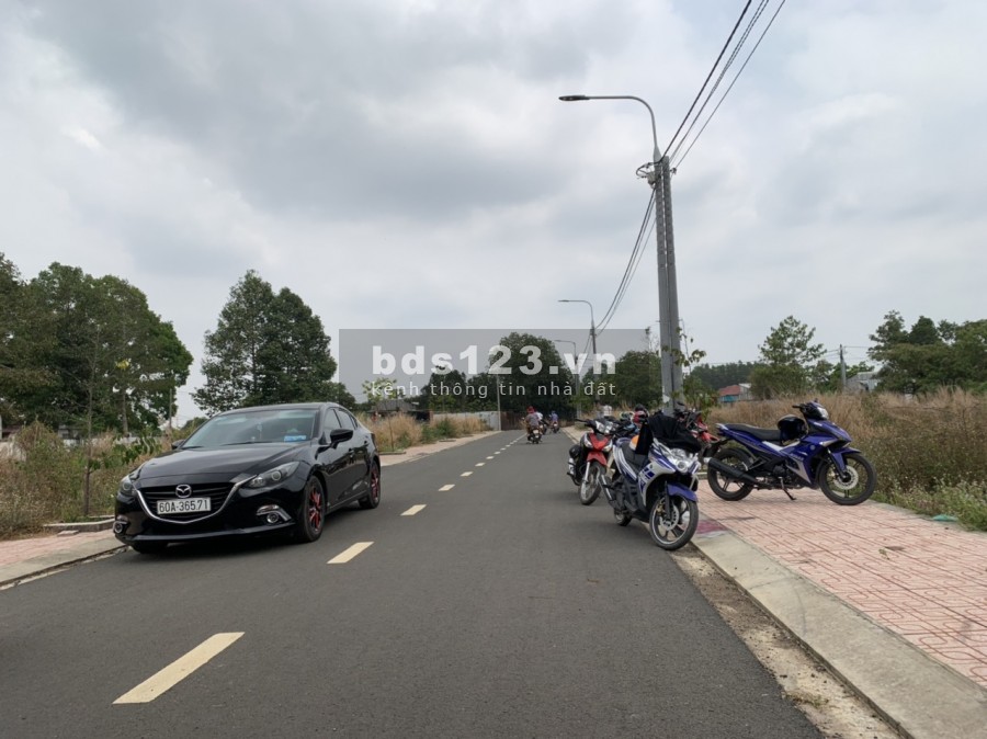 Sổ Riêng + Thổ Cư. Ngay trường học dân cư hiện hữu đường DT 769