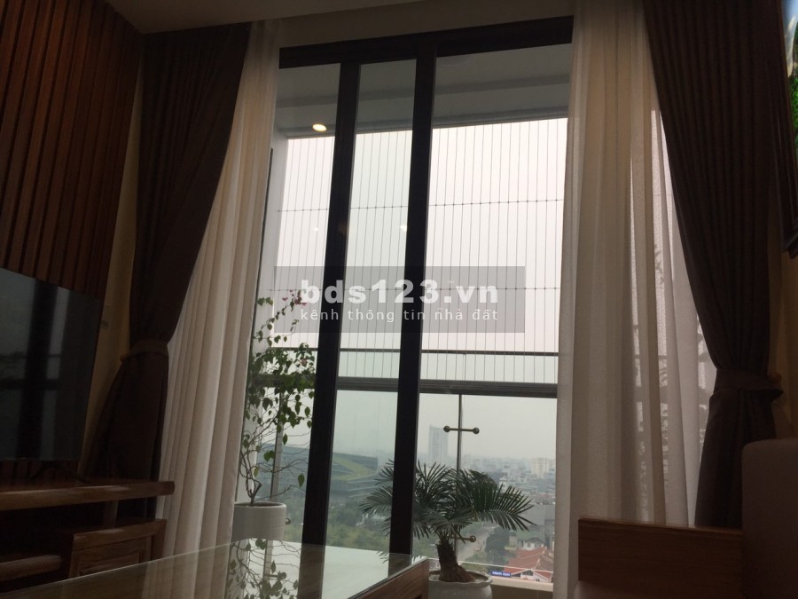 Bán căn Vinhomes West Point full nội thất, 2PN chi việc dọn về ở, có sổ đỏ, 62m2. giá 3.9 tỉ bao phí