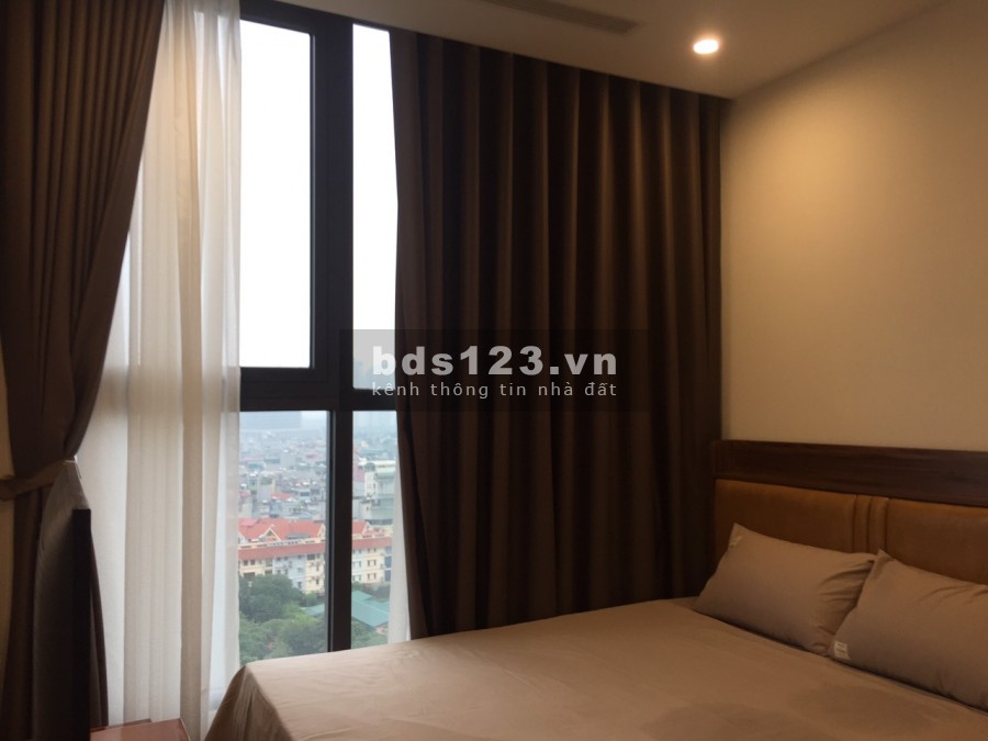 Bán căn Vinhomes West Point full nội thất, 2PN chi việc dọn về ở, có sổ đỏ, 62m2. giá 3.9 tỉ bao phí